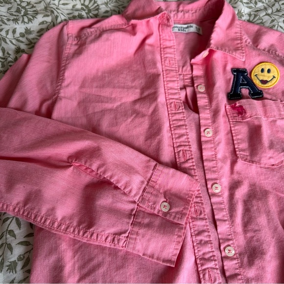 Abercrombie Kids Girls 11/12 Pink Button Up with Embroidered Patches Y2K - Picture 11 of 11